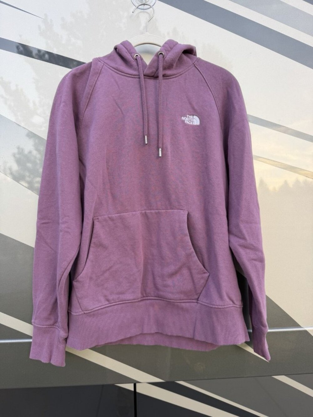 The North Face purple hoodie sweatshirt M outdoors gorpcore comfy loungewear